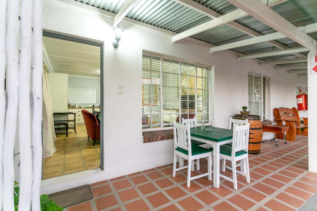 Ravenscliff Self Catering Villa Oudtshoorn Exterior photo